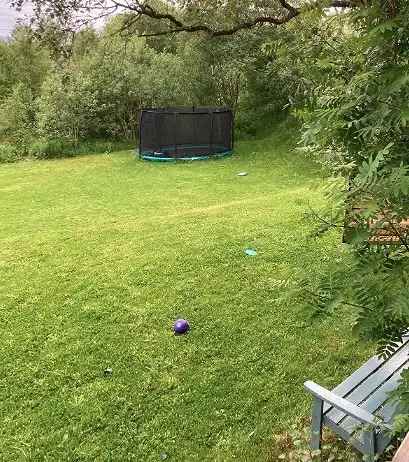 Koselig enebolig i Lofoten med stor hage og hjemmekontor