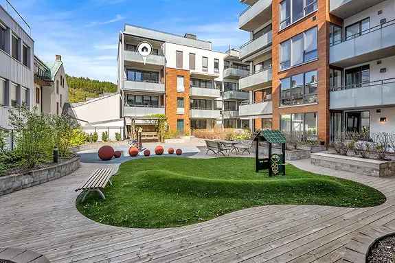 3-roms Selieierleilighet 2 Balkonger Garasjeplass Heis