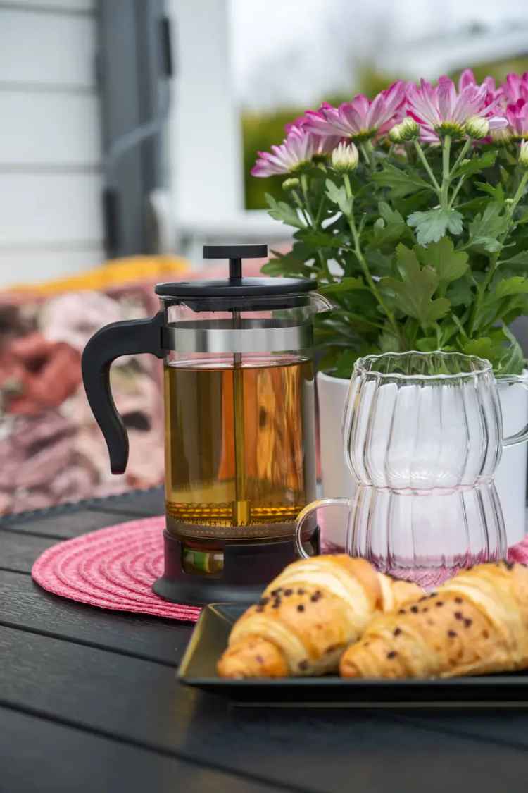Innbydende selveierleilighet over to plan med barnevennlig beliggenhet| Carport |Kort vei til skole og Auli senter