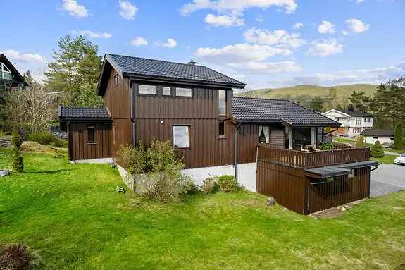 Enebolig Kongsberg - Familievennlig beliggenhet