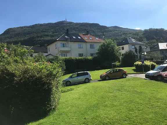 Kjellerleilighet nær Høyskolen i Bergen