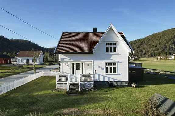 Landlig Enebolig Konsmo 3 Soverom Stor Tomt