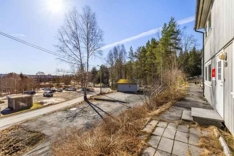 Pen og Praktisk Bolig Naer Buss og Butikk