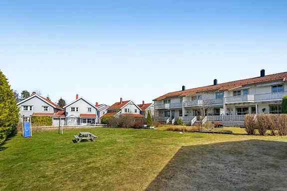 Rekkehus med 3 soverom sentralt i Elverum med garasjeplass - Stor solrik terrasse og hage!