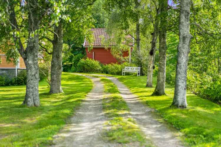 Nydelig villaeiendom med småbrukspreg nær Oslo