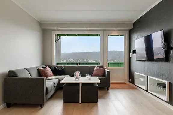 GRESSVIK HURRØD - Moderne leilighet med stilrene detaljer
