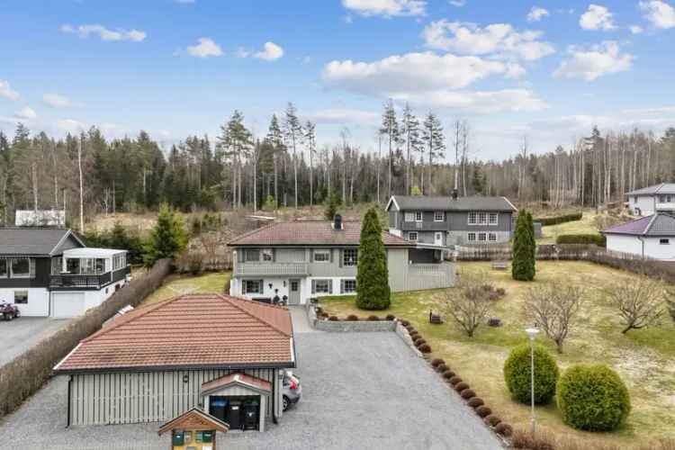 Enebolig Grusholen - Velholdt familiebolig med dobbel garasje