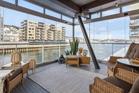 3-roms Leilighet Harstadhamn - Garasje Balkong Terrasse