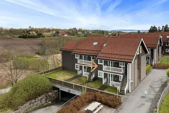 Familievennlig 5-roms EndeLeilighet Haslum - Solrik Veranda - Garasje