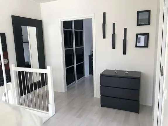 Solsiden 3-roms Duplex Leilighet - Fult Møblert