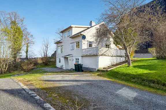 Stor enebolig Midsund - Utleiedel - Fine uteomr

