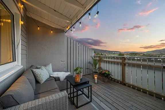 Innholdsrik 4-roms leilighet Solbergmoen - Terrasse - Garasje