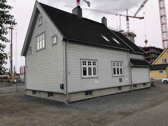 Firmabolig Lillestroem 8 Soverom Parkering Hvitevarer