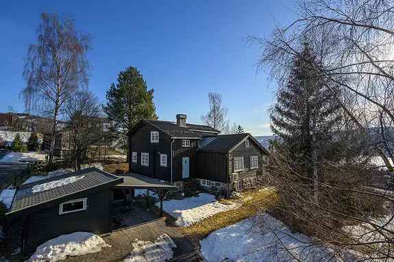 Sjarmerende Enebolig Mjøsa 3 Soverom 1911