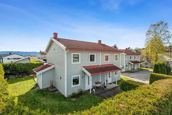 Moderne Tomannsbolig Vik Torg - Hage - 3 Soverom