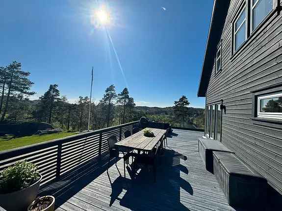 Stor enebolig til leie - Landlig idyll