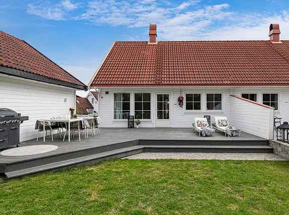 Familievennlig tomannsbolig Hunndalen 3 soverom dobbelgarasje