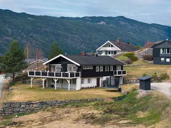 Enebolig Nesbyen - Panoramautsikt - 4 Soverom - Stor Terrasse