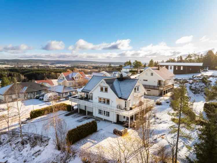 Stor Flott Bolig Trømborg 7 Soverom 3 Bad Egen Leilighet