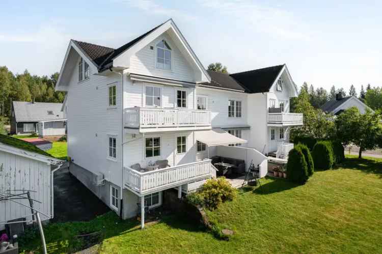 Stor 4-roms leilighet over 2 plan