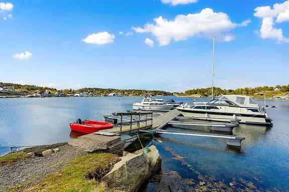 Moderne Enebolig Brøtsø 5 Soverom Stor Tomt Nær Sjøen