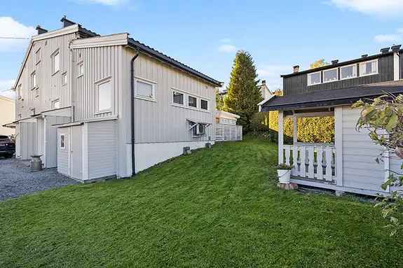 Rekkehus Fjell Austad - Barnevennlig beliggenhet Garasje Utsikt