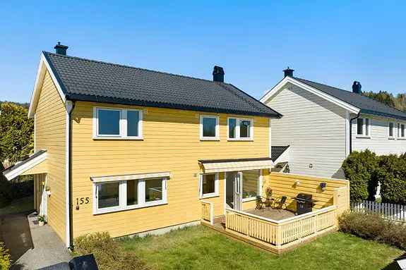 Familievennlig Enebolig Tranby Lier Garasje Elbil Lader