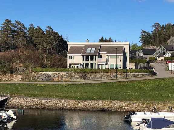 Hybel til leie Oftenesheia ved sjøen
