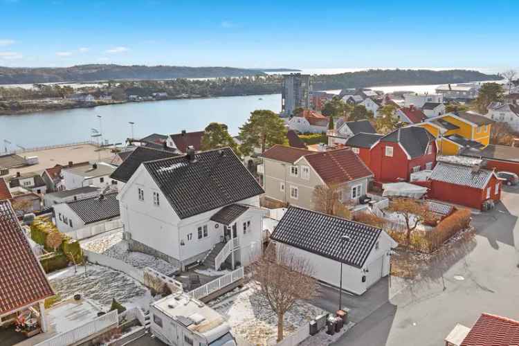 Stor bolig i Langesund med fantastisk fjordutsikt