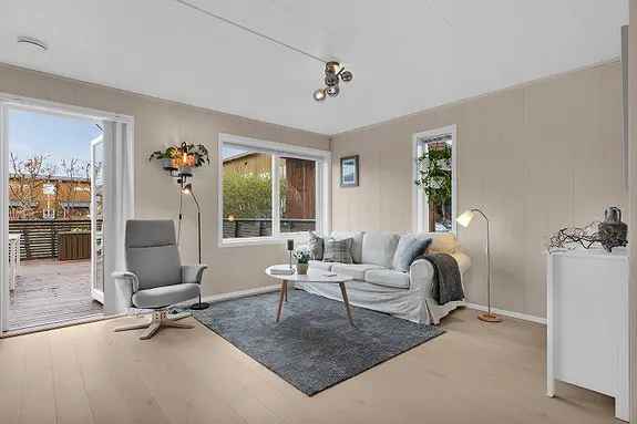 Enderekkehus 3 soverom Barnevennlig Carport Terrasse