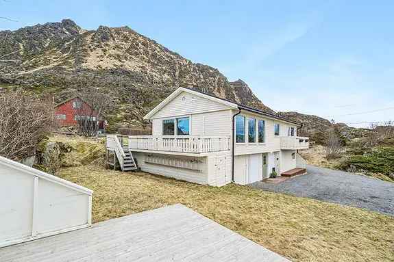 Enebolig i Lofoten med Utsikt