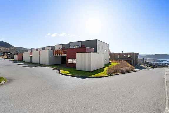 Endelighet Jørpeland - Høy Standard - Solrik Hage