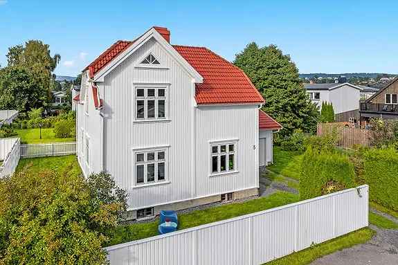 Familievennlig bolig pГҐ GimsГ¸y - 5 soverom, 2 bad, garasje