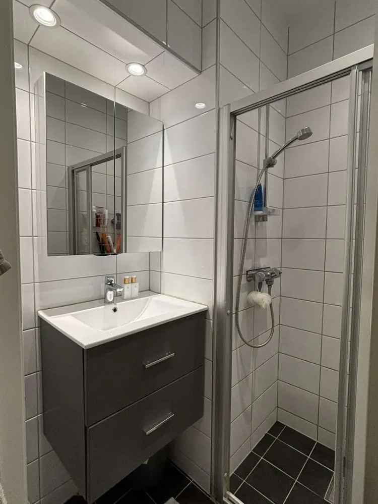 Romslig Rom Frogner Kollektiv September-Januar