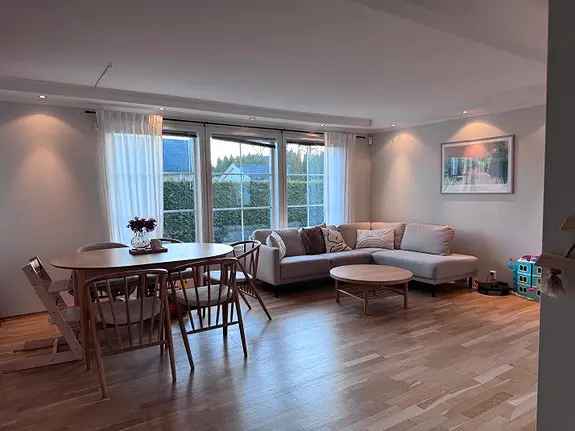 Kløfta Leilighet 3 rom 82m2 Terrasse Hage Garasje