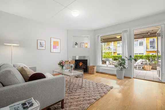 3-roms Selveierleilighet med terrasse Garasje Løren