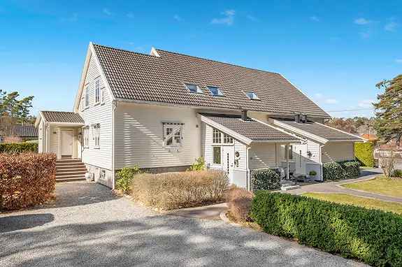 5-roms Leilighet Stavern Nær Sjøen - Hage Terrasse Parkering