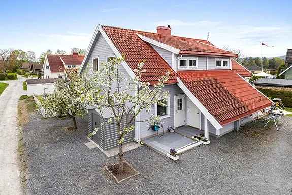 Familievennlig bolig Helgelandsmoen 3 soverom solrik hage