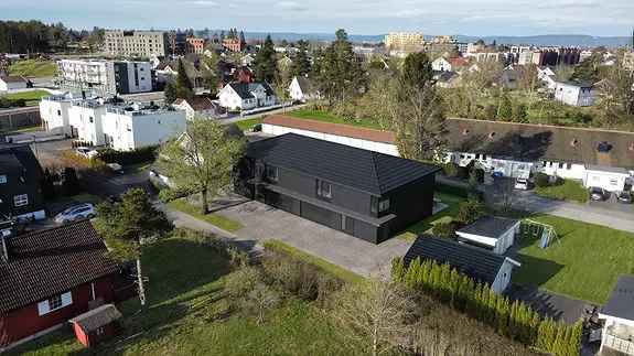 Stor tomannsbolig Jessheim 4 soverom 2 bad Dobbel garasje