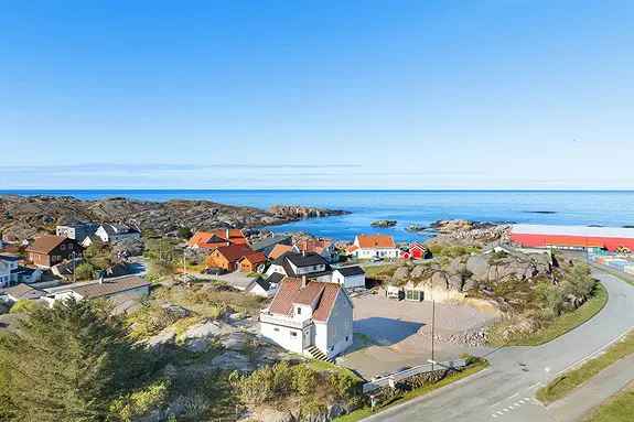 Enebolig Sirevåg - Oppussingsobjekt nær tog