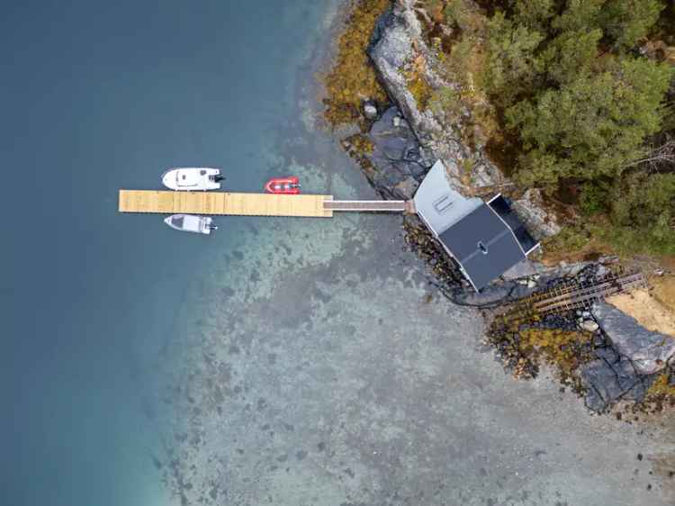 Velholdt Hytte i Roksvågen Aure - Sjøutsikt og Båtplass