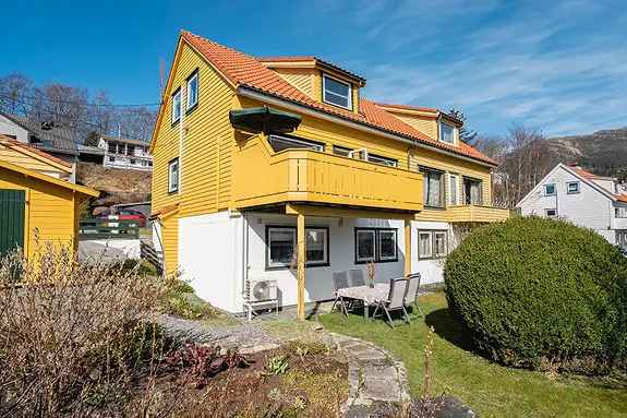 Attraktiv tomannsbolig med utleiedel pa Sletten