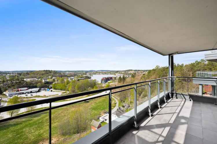 Hisøy leilighet med balkong og utsikt