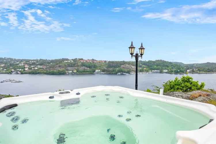 Arendal Bie - Enebolig med Panoramisk Utsikt