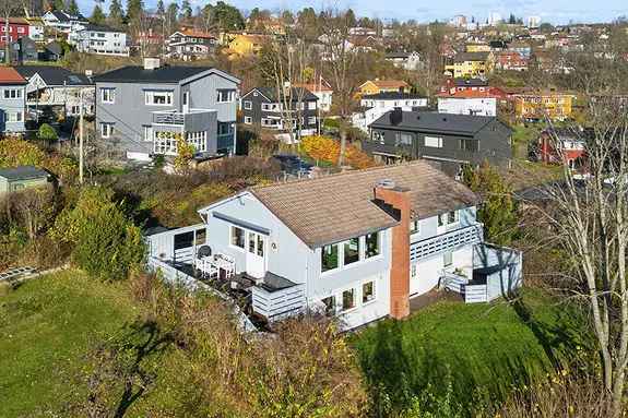 Enebolig Tåsen - Familiebolig med Utleiedel