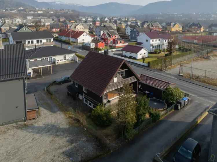 Åbøbyen Enebolig Garasje Kjellerleilighet Modernisering