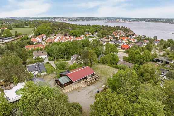 Stor tomt med sjøutsikt Larvik - Utsiktseiendom 5404 kvm