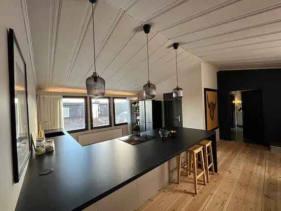 Lyst og romslig hus til leie - ledig August