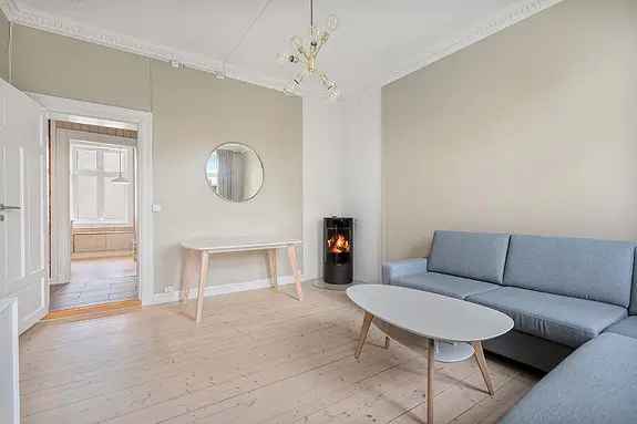 Grünerløkka - Møblert 2-roms leilighet med peis og balkong