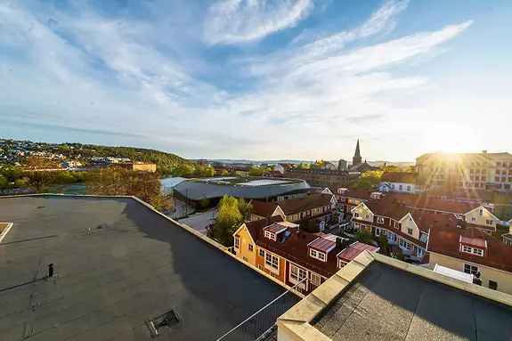 Oppussingsobjekt Jordal - Takterrasse 28kvm - Balkong - Heis